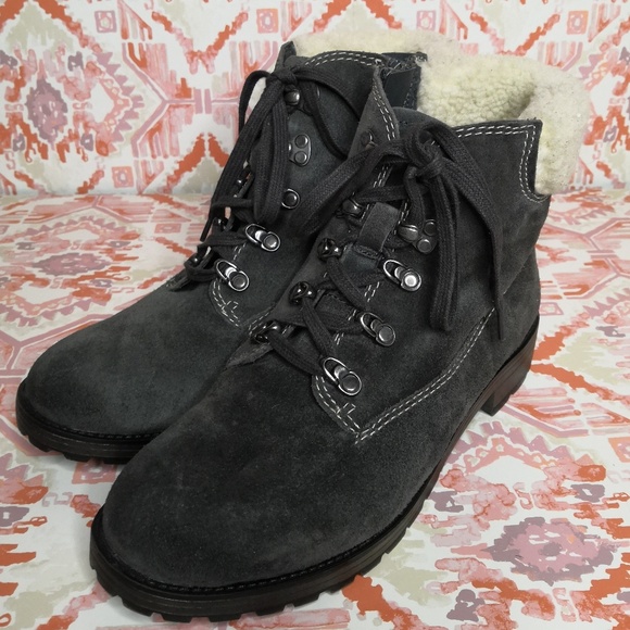 naturalizer hiking boots